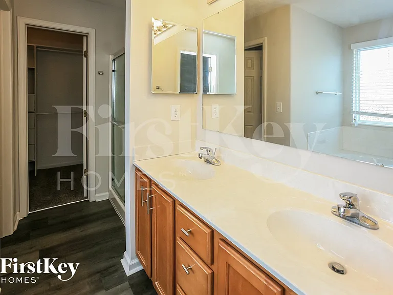 6367 Waterstone Dr — Photo 13