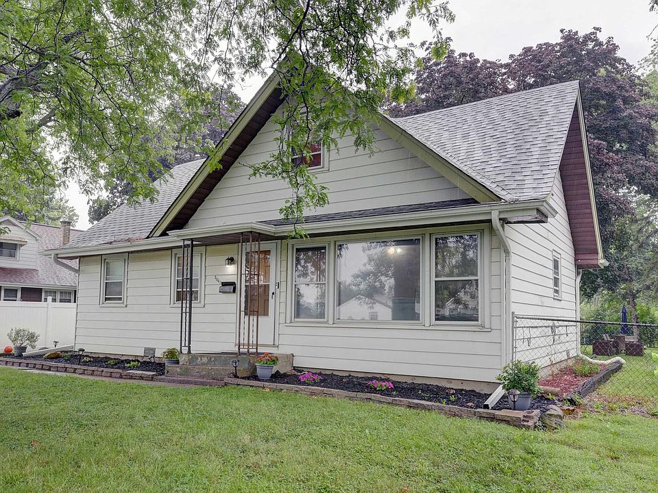 1st image of 3041 Derrough Ave