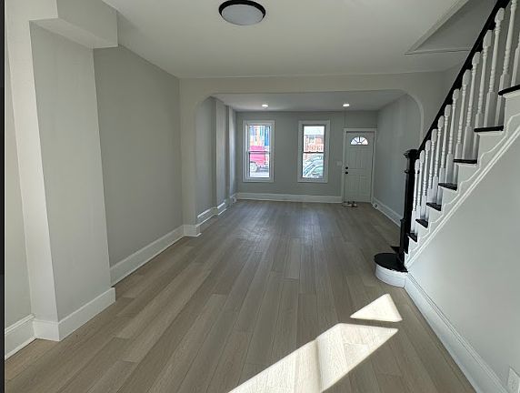 2nd image of 921 N Pine St