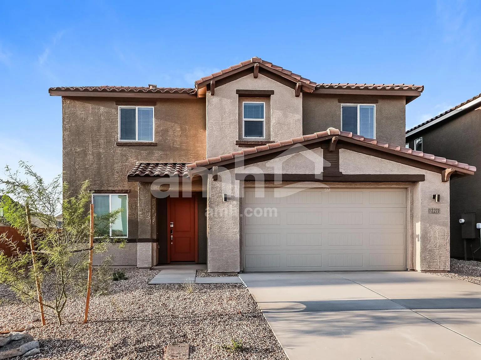 4 bed, 2.5 bath, 2240 sqft, $2,300 — Photo 1