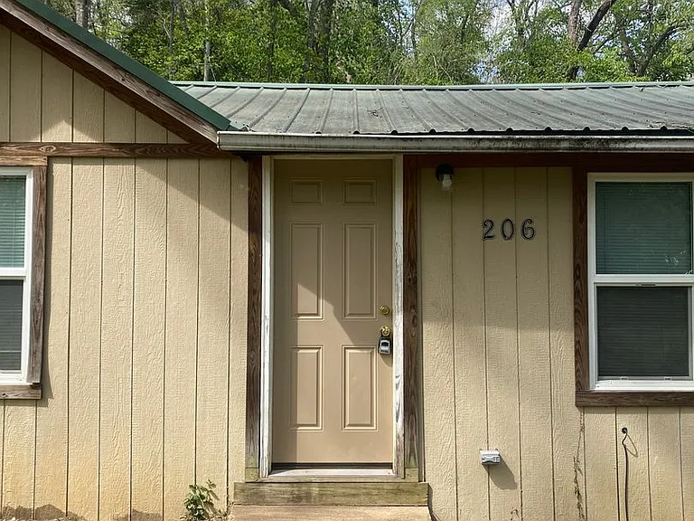 206 Swedeborg Rd — Photo 1