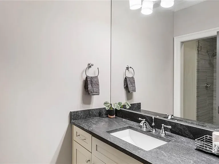 5265 Peachtree Dunwoody Rd — Photo 63