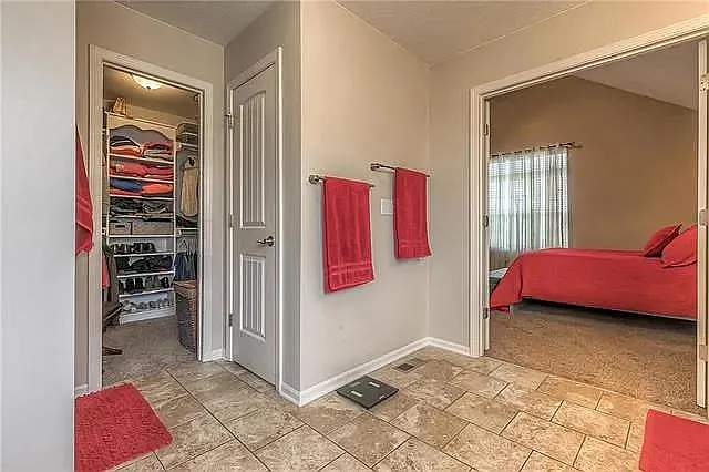 2125 Birch St — Photo 14