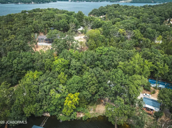 705 Winter Wood Loop, Linn Creek, MO 65052