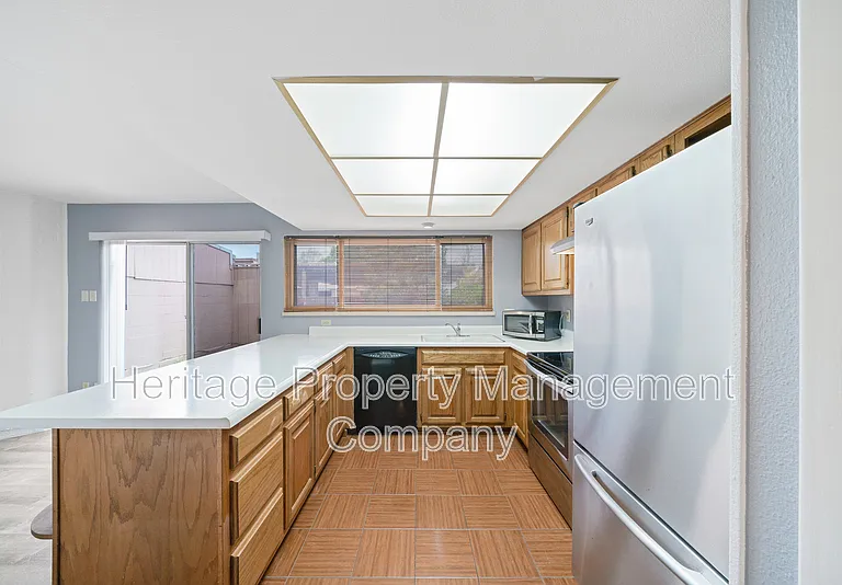 10958 Crown Park — Photo 8