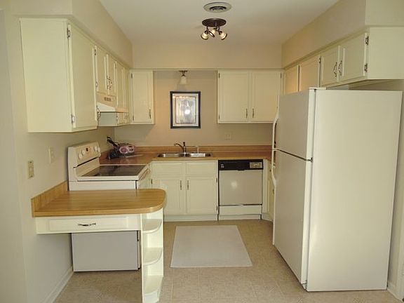 5th image of 3819 W Palmyra Ct