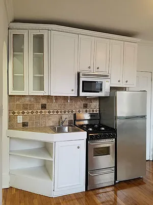 Rented by Keller Williams NYC | media 25