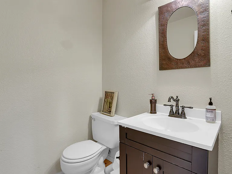 9209 William Cody Dr — Photo 21