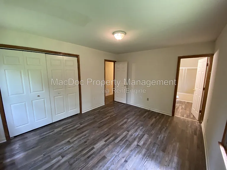 8302 Delegate Dr — Photo 26