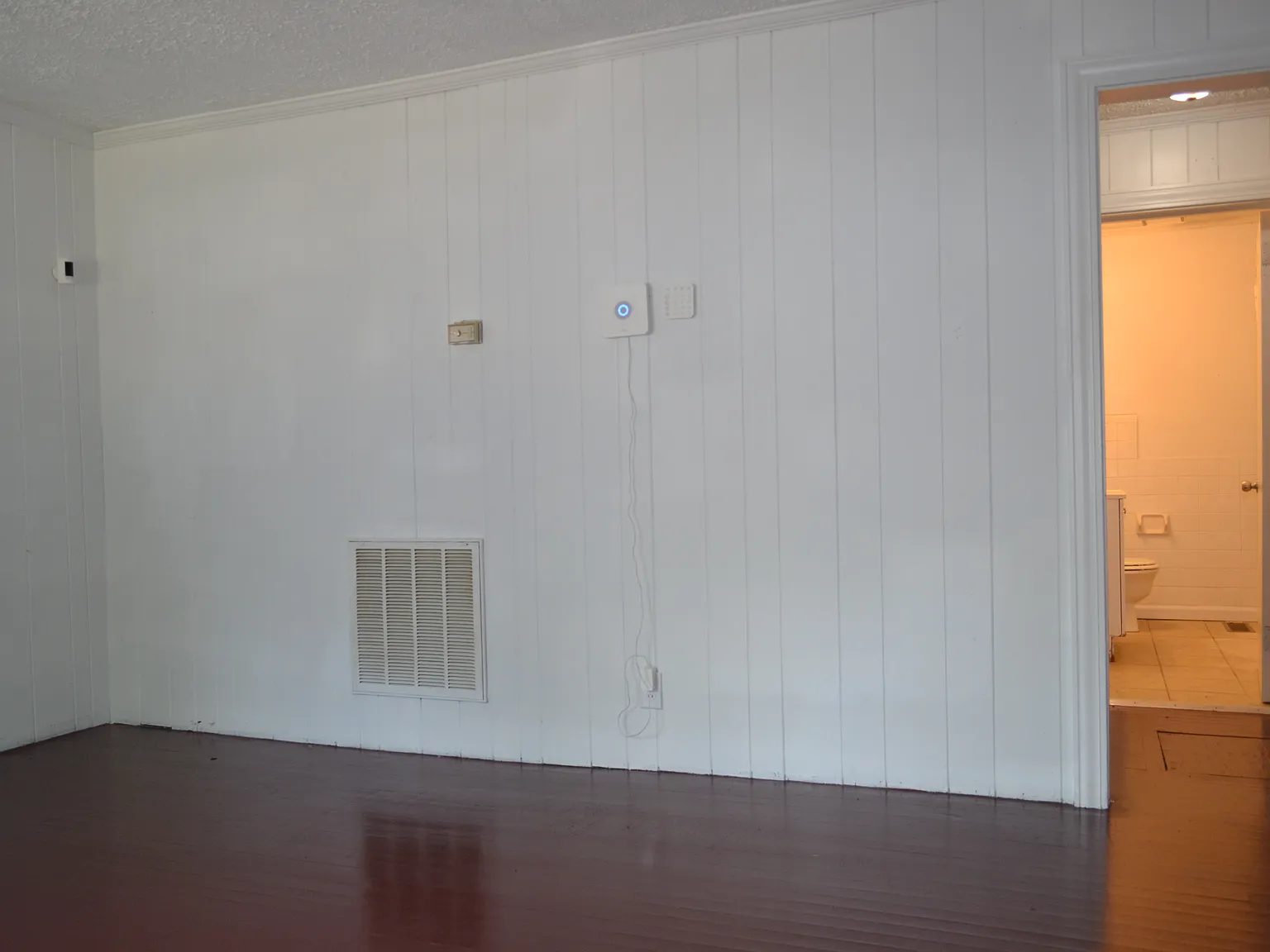 1615 Argonne Boulevard — Photo 4