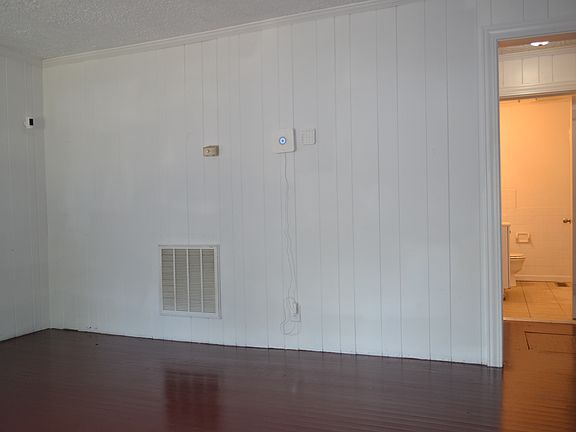 4th image of 1615 Argonne Blvd