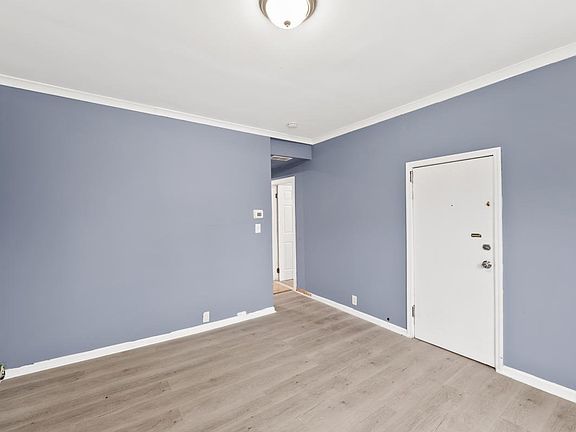 5th image of 257 Paxton St #1