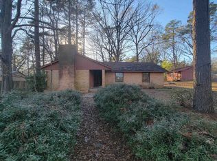 513 E Bobbies Cir, Star City, AR 71667