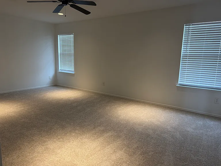 2063 La Salle Trl — Photo 12