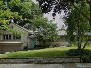 4666 N Wilshire Rd, Whitefish Bay, WI 53211