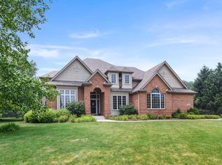 670 Harvest Rd, Valparaiso, IN 46383