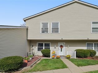 3122 Ivy Hill Cir UNIT A, Cortland, OH 44410