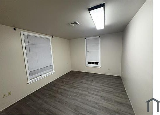 5th image of 616 Kossuth St Floor 1