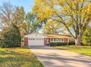 3905 7th St, East Moline, IL 61244