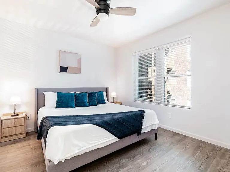 5540 Delmar Blvd — Photo 39