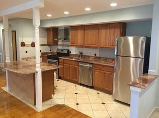 2301 Greenery Ln #T-1-5, Silver Spring, MD 20906