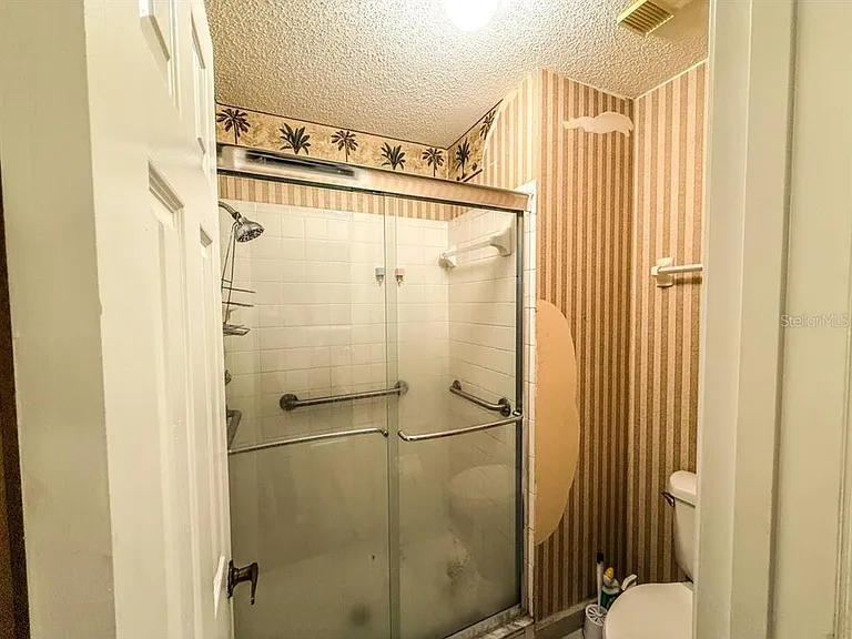 35058 Whispering Oaks Blvd — Photo 14