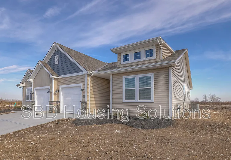 27402 E Oak View Dr — Photo 1