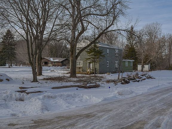 2nd image of 3977 Bay Shore Dr