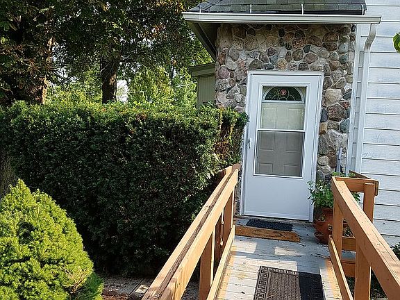 Welcome home. Very Private.