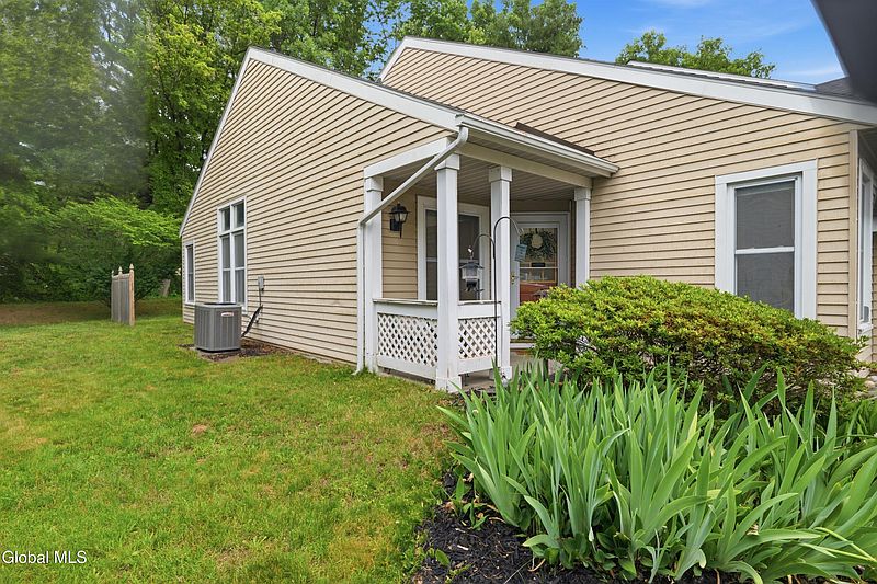 4th image of 52 Stoney Creek Drive