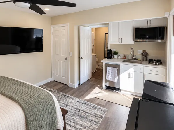144 Charro Ave, Newbury Park, CA 91320