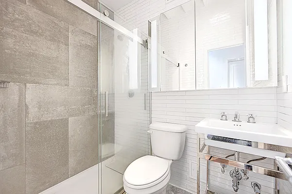 Rented by Urbane Brokerage | media 15