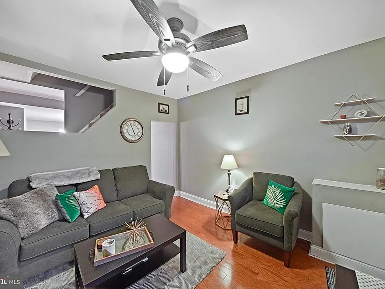 3319 Paine St — Photo 3