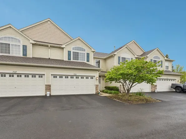 725 S Jade Ln, Round Lake, IL 60073
