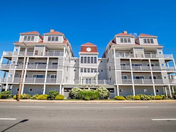 233 Beach Rd #A4, Salisbury, MA 01952