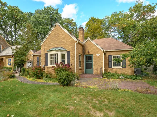 2016 Greenlawn Ave, Kalamazoo, MI 49006