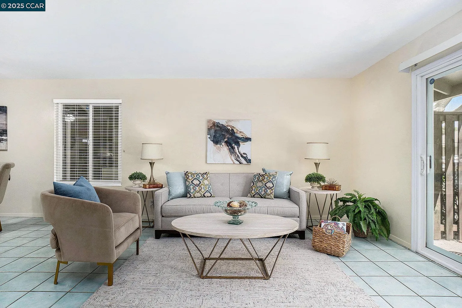2065 Olivera Rd APT A photo 1