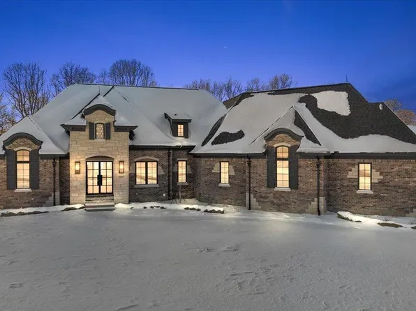 1597 Vista Dr, Oakland, MI 48363