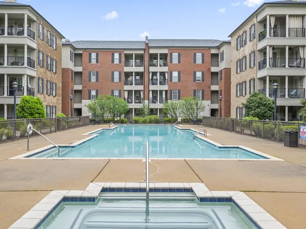 311 Seven Springs Way APT 301, Brentwood, TN 37027