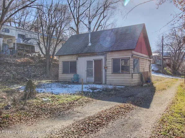 327 E 3rd St, Rifle, CO 81650