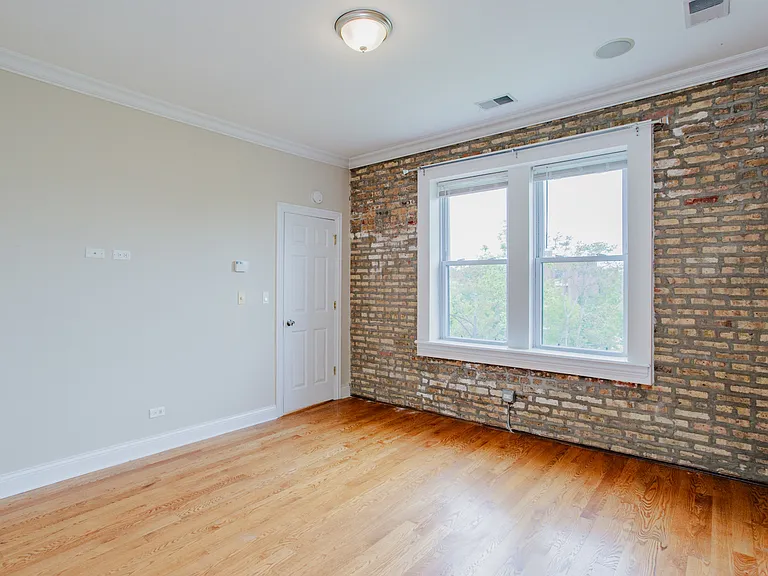 6150 N Ravenswood Ave #4 — Photo 13