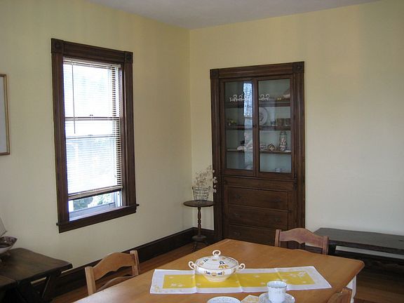 5th image of 189 Kendrick Ave