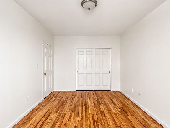 5th image of 90 Moore St APT 2F