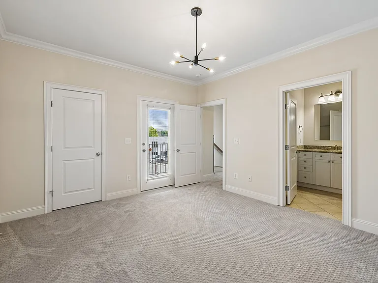 2110 Acklen Ave #101 — Photo 37