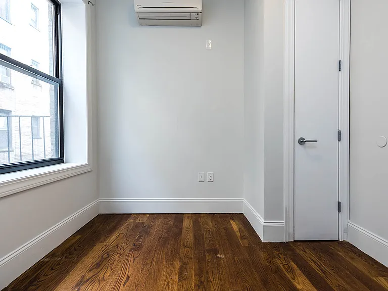 1635 Putnam Ave #2G — Photo 34