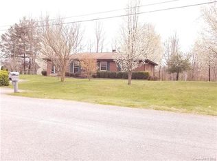 19 Ashe Rd, Candler, NC 28715