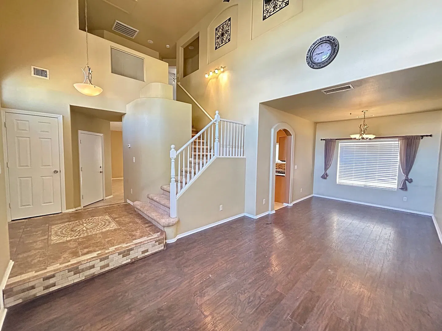 Cozy Home in Gated Community with 3-Bedrooms! — Photo 2