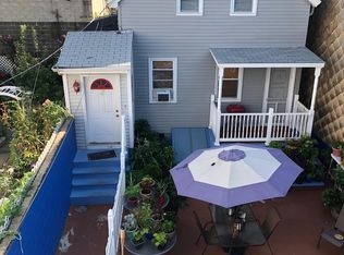 124 40th St, Union City, NJ 07087