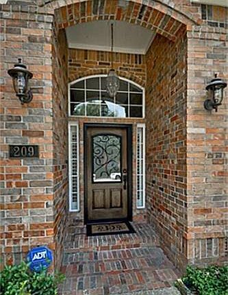 2nd image of 209 Pecan Hollow Dr