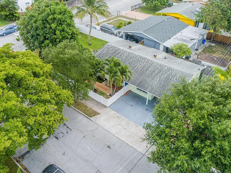 900 Sunset Rd — Photo 25